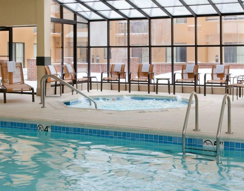 Hotel Courtyard Indianapolis Airport