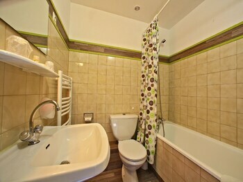 Hotel H�tel Moun�a