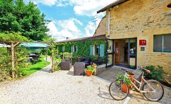 Hotel H�tel Moun�a