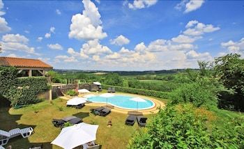 Hotel H�tel Moun�a