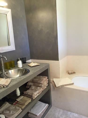 Bed & Breakfast La Borie En Provence