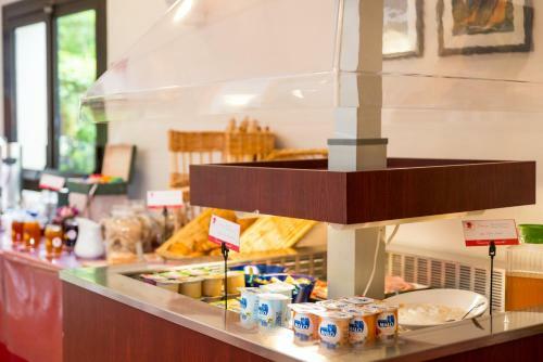 Brit Hotel Rennes Cesson ? Le Flor�al
