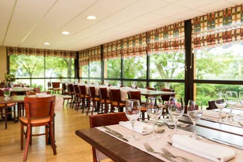 Brit Hotel Rennes Cesson ? Le Flor�al