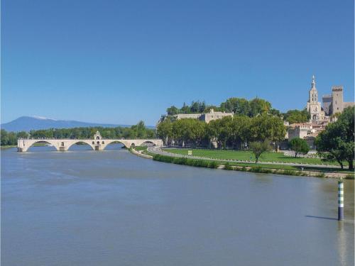 Two-bedroom Apartment In Avignon