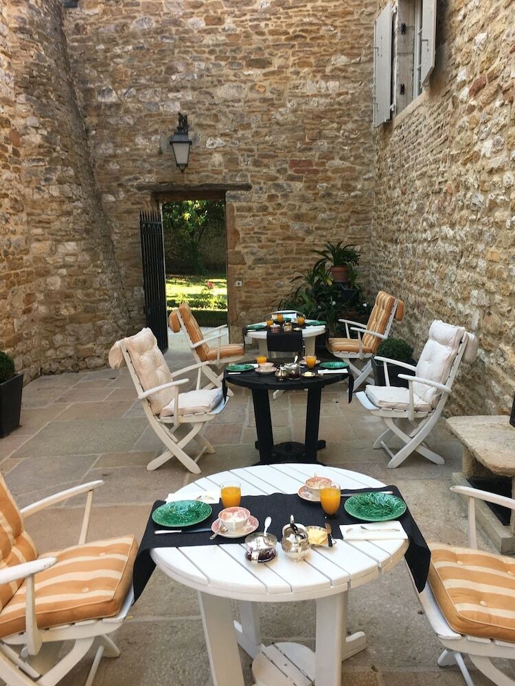 Bed & Breakfast Remparts 12
