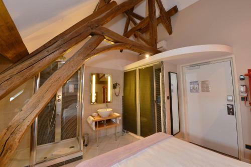 Logis Hotel De La Cote D'or