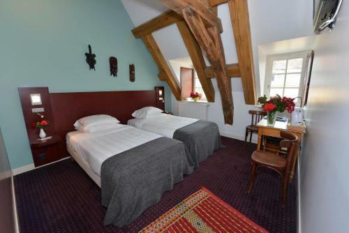 Logis Hotel De La Cote D'or