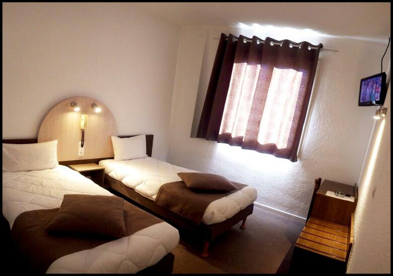 Hotel Notre Dame De La Sarte