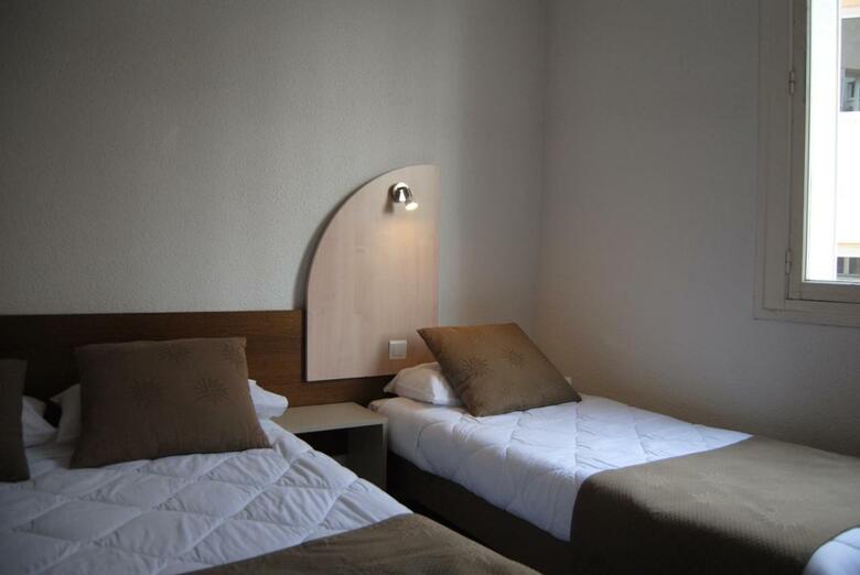 Hotel Notre Dame De La Sarte