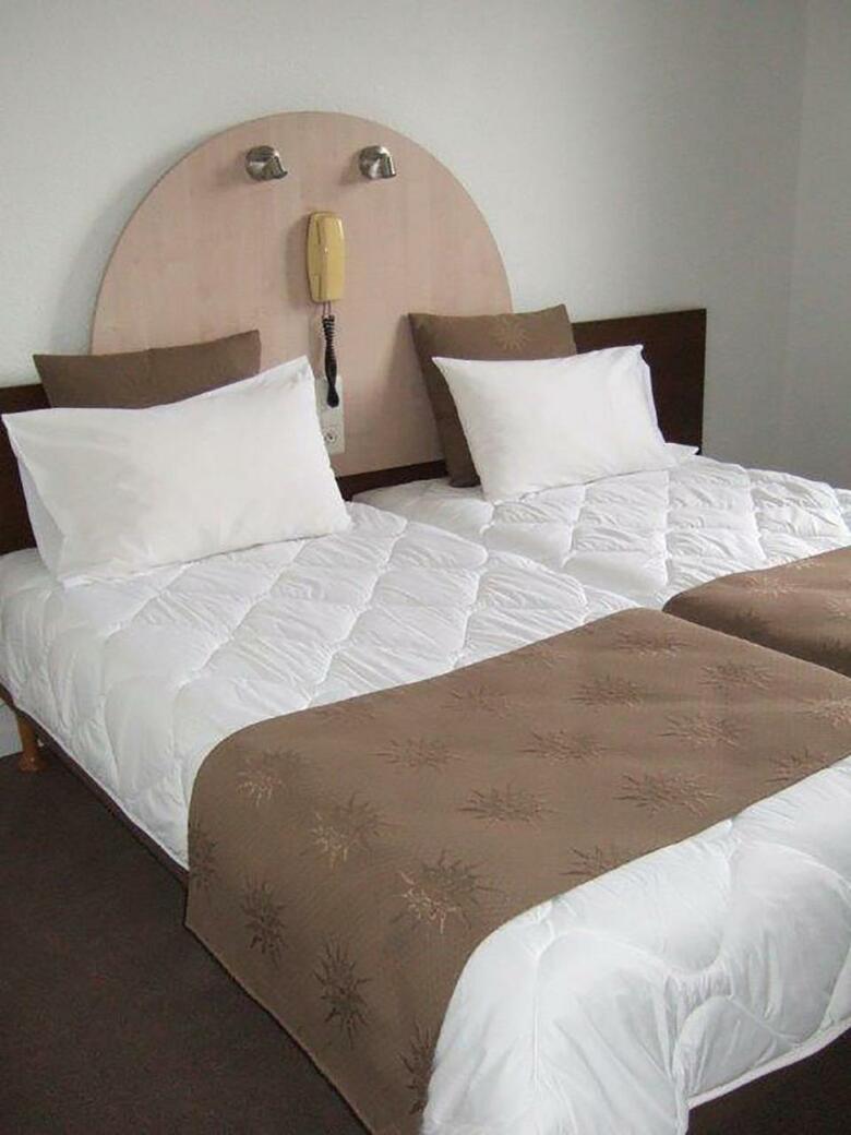 Hotel Notre Dame De La Sarte
