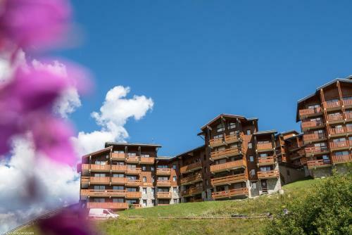 Hotel P.v. Les Sentiers Du Tueda