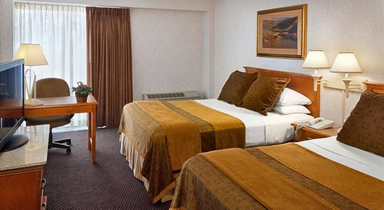 Ramkota Hotel & Conference Center