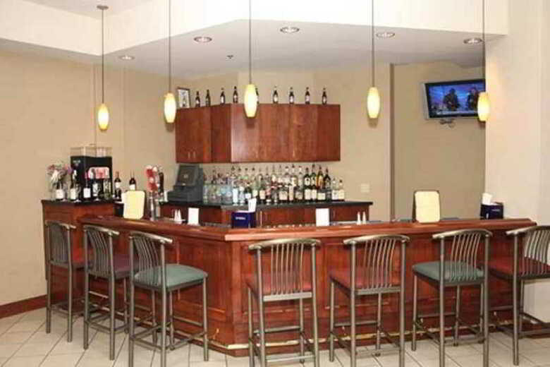 Hotel Doubletree Club Buffalo Downtown
