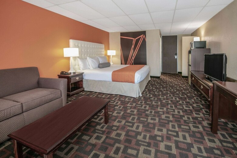 Hotel Howard Johnson Inn - Oklahoma City