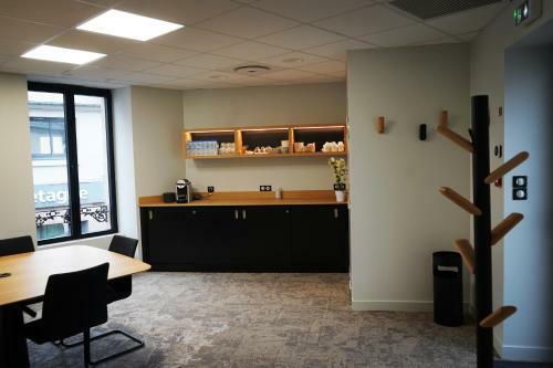 Logis Brithotel Les Voyageurs