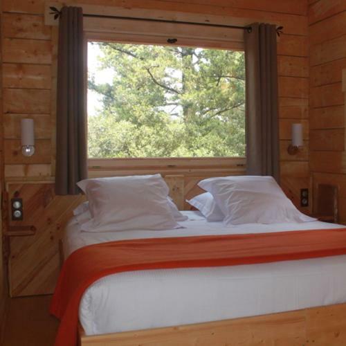 Hotel Les Cabanes Dans Les Bois