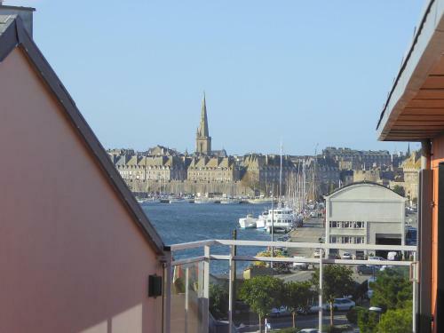 Apartment Les All�es Du Port