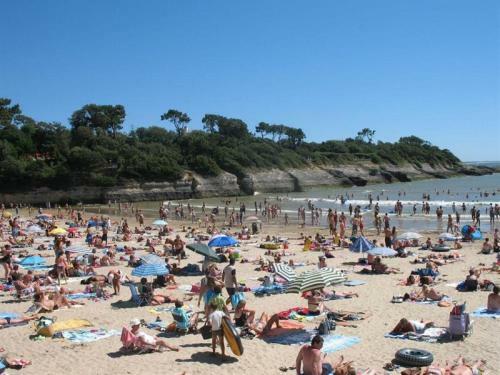 Rental Apartment Proche De La Plage De Nauzan