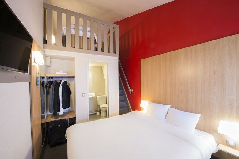 Hotel Kyriad Direct Poitiers - Gare Du Futuroscope