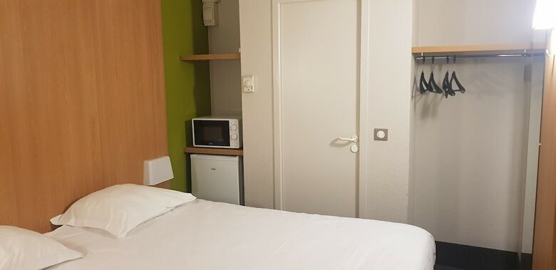 Hotel Kyriad Direct Poitiers - Gare Du Futuroscope