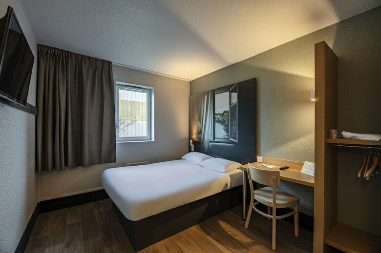 Hotel B&B H�tel Poitiers 1 Futuroscope