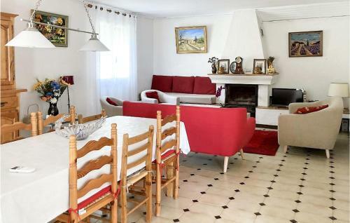 Holiday Home Le Clos Du Puit