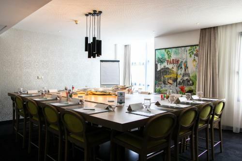 Hotel Holiday Inn Paris Cdg Airport