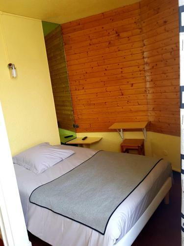 Dyke Hotel