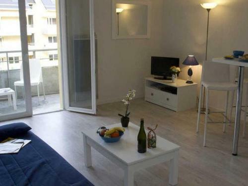 Apartment Adonis Grandcamp / Studio