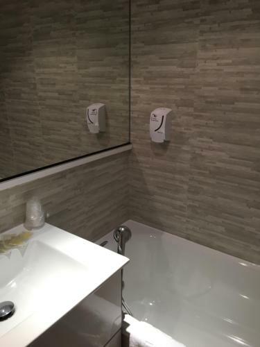 Hotel H�tel Les Rives Bleues