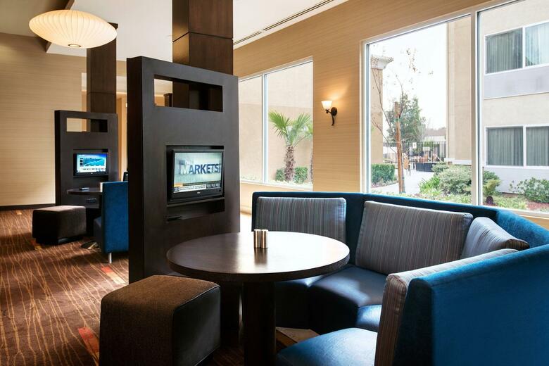 Hotel Courtyard By Marriott Cal-expo