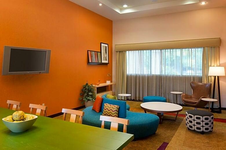 Hotel Fairfield Inn Sacramento Cal Expo