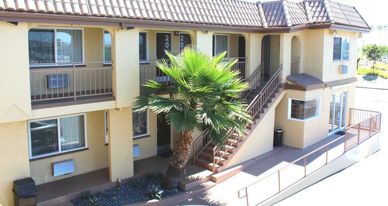 Hotel Marina Inn And Suites