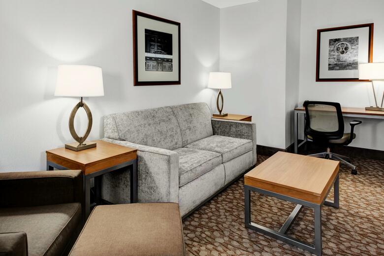 Hotel Four Points By Sheraton Historic Savannah