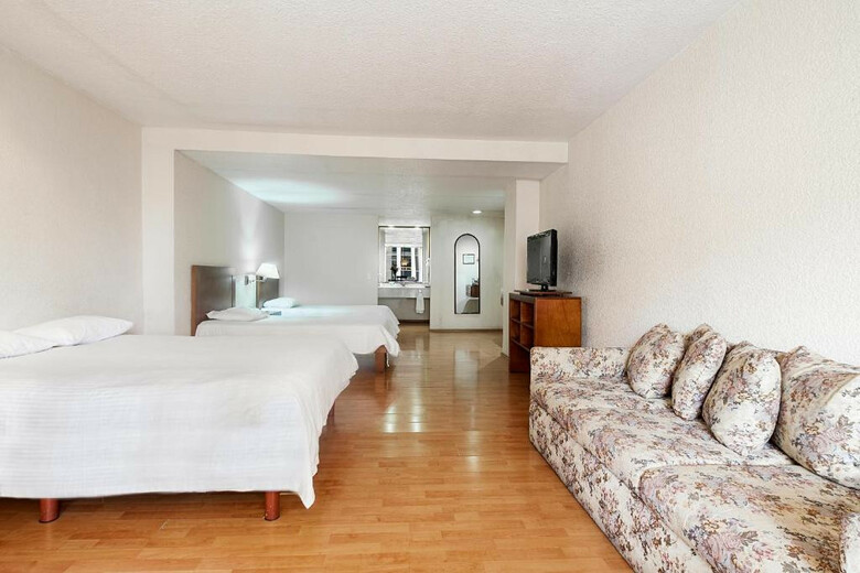 Hotel Exe Suites San Marino