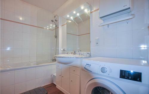 Apartment A.d. Balcons Du Front Mer