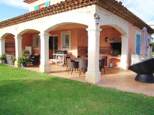 Holiday Home Villa Les Fourches