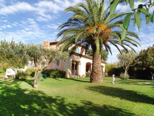 Holiday Home Villa Les Fourches