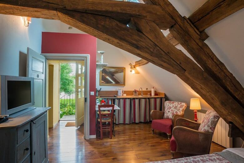 Hostal Maison Le Village