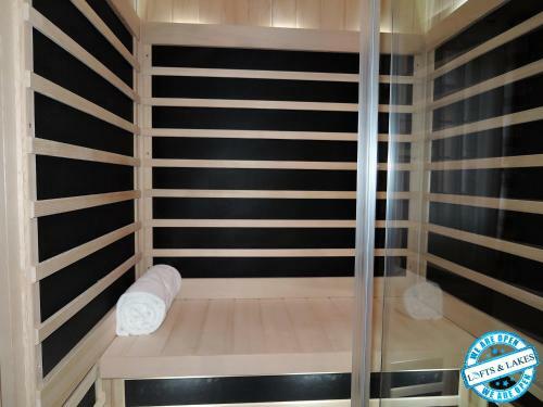 Apartamentos Les Bains "lofts & Lakes"