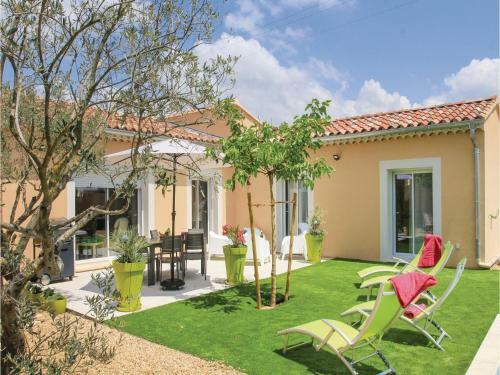 Three-bedroom Holiday Home In Mazan