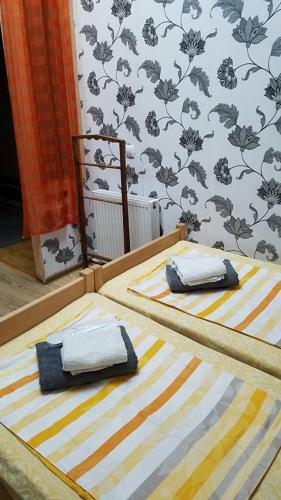 Hostal Nona's Guest House