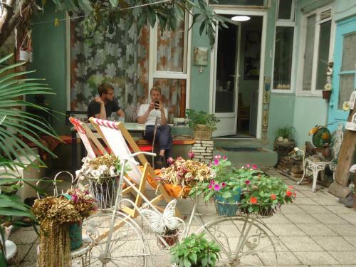 Hostal Nona's Guest House