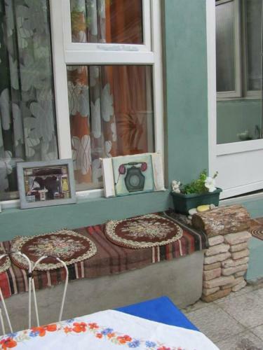 Hostal Nona's Guest House