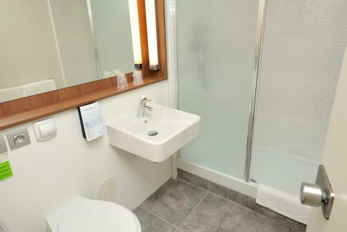 Hotel Campanile Bourg-en-bresse ~ Viriat