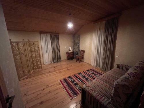 Hostal Laghami Guest House
