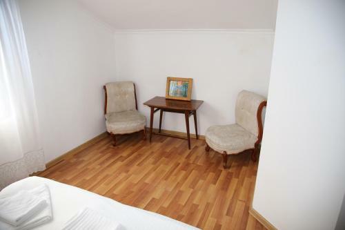 Hostal Merabi Guest House