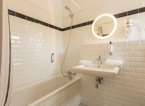 Hotel Logis H�tel Le Belv�d�re