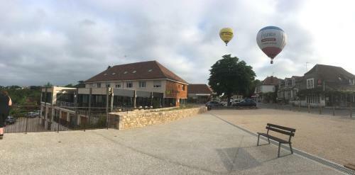 Hotel Logis H�tel Le Belv�d�re