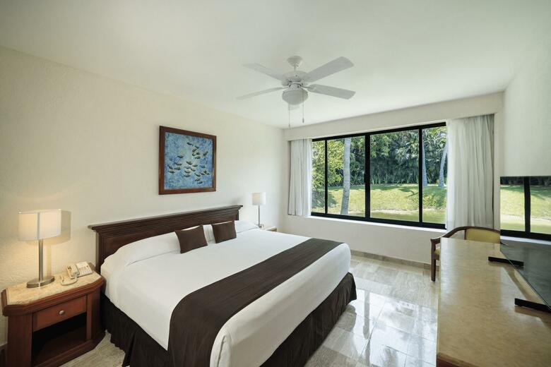 Ocean Breeze Hotel Acapulco